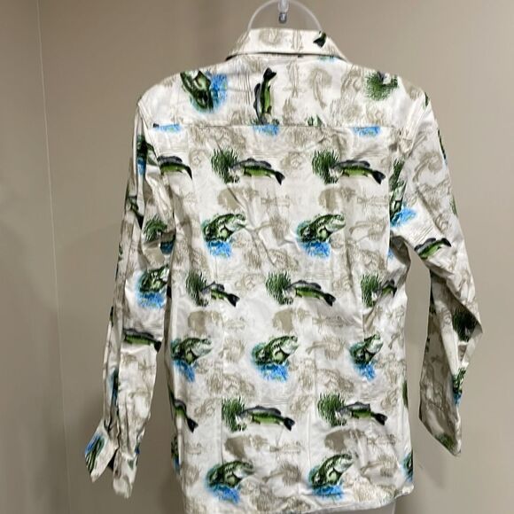 NWOT Cumberland Outfitters Bass Button Down Shirt. Size M medium 8/10 - Picture 3 of 9